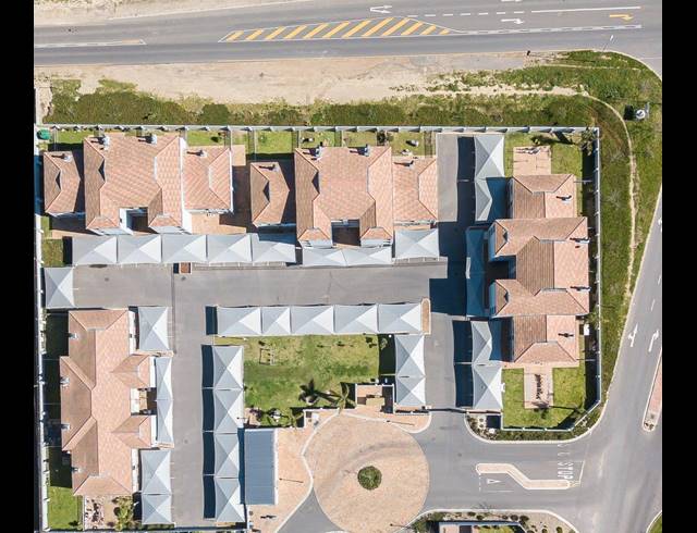 2 BEDROOM APARTMENT FOR SALE IN BRACKENFELL SOUTH